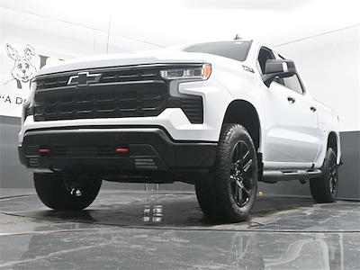 New 2026 Chevrolet Silverado 1500 LT Crew Cab for sale #HCV260959 - photo 1