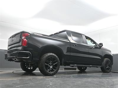 Used 2023 Chevrolet Silverado 1500 LT Crew Cab for sale #HCV261192A - photo 2