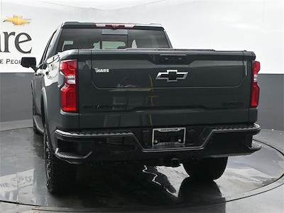 New 2026 Chevrolet Silverado 1500 ZR2 Crew Cab for sale #HCV261221 - photo 2
