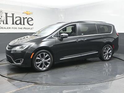 Used 2019 Chrysler Pacifica - photo 1