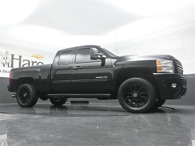 2013 Chevrolet Silverado 2500 Extended Cab 4x4 Pickup for sale #HCVP190720B - photo 2
