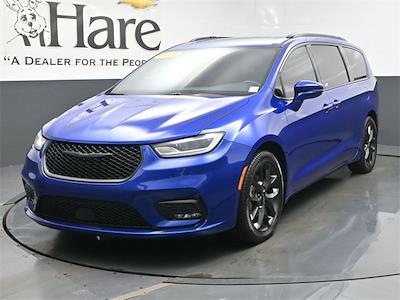 Used 2021 Chrysler Pacifica Touring L Minivan for sale #HCVP211035 - photo 1