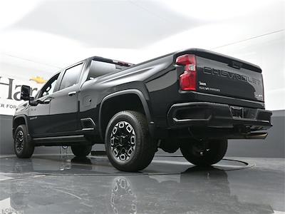 2022 Chevrolet Silverado 3500 Crew Cab 4x4 Pickup for sale #HCVP222221 - photo 2