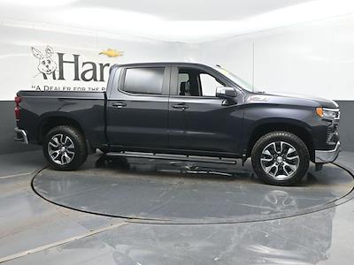 Used 2022 Chevrolet Silverado 1500 - photo 1