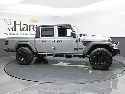 Used 2020 Jeep Gladiator - photo 1