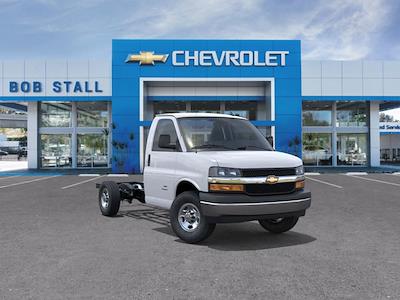 2025 Chevrolet Express 3500 Regular Cab RWD Cutaway for sale #258288 - photo 1