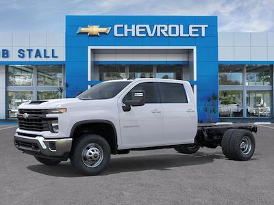 New 2025 Chevrolet Silverado 3500 Crew Cab Cab Chassis for sale #258294 - photo 1