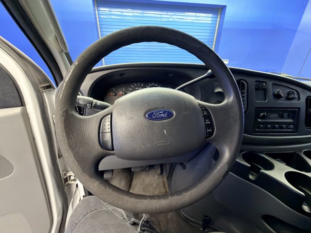 Used 2007 Ford E-250 - photo 16