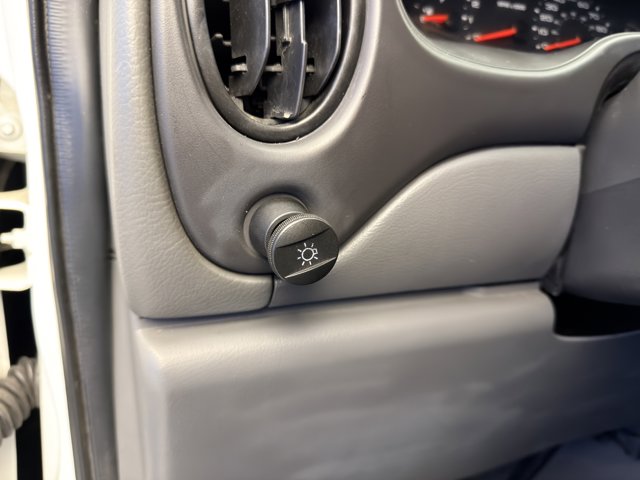 Used 2007 Ford E-250 - photo 17