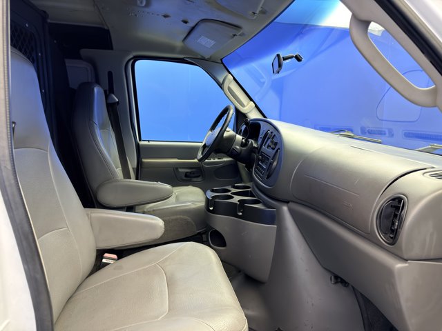 Used 2007 Ford E-250 - photo 25