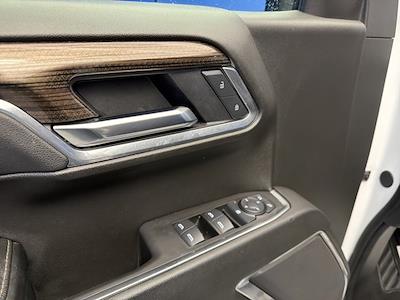 Used 2025 Chevrolet Silverado 1500 - photo 1