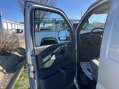 Used 2023 GMC Savana 2500 - photo 1