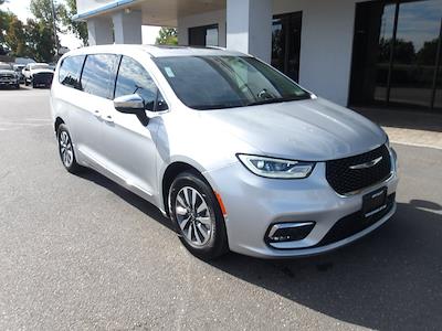 2023 Chrysler Pacifica FWD Minivan for sale #49277 - photo 2