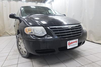 Used 2006 Chrysler Town and Country - photo 1