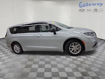 2024 Chrysler Pacifica FWD Minivan for sale #RR148429 - photo 1