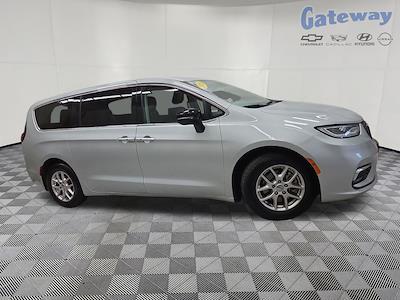 2024 Chrysler Pacifica FWD Minivan for sale #RR149679 - photo 1