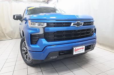2022 Chevrolet Silverado 1500 Crew Cab 4WD Pickup for sale #SZ329565E - photo 2