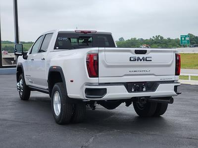 New 2025 GMC Sierra 3500 Denali Ultimate Crew Cab 4WD Pickup for sale #152445 - photo 2
