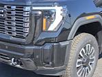New 2025 GMC Sierra 2500 Denali Ultimate Crew Cab 4WD Pickup for sale #153190 - photo 6