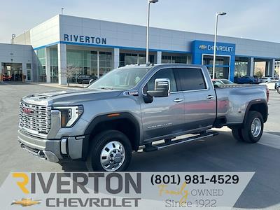 Used 2025 GMC Sierra 3500 - photo 1