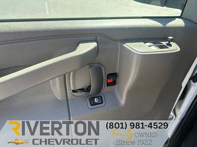 Used 2023 Chevrolet Express 3500 - photo 1