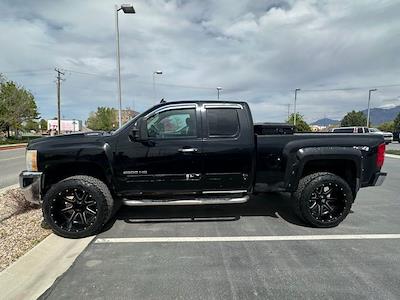 Used 2009 Chevrolet Silverado 2500 - photo 2