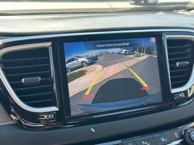 Used 2024 Chrysler Pacifica - photo 12