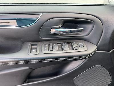 Used 2014 Dodge Grand Caravan - photo 1