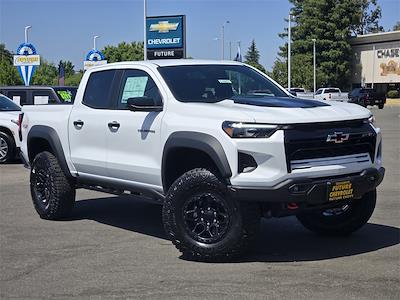 2025 Chevrolet Colorado Crew Cab 4x4 Pickup for sale #C44657 - photo 1