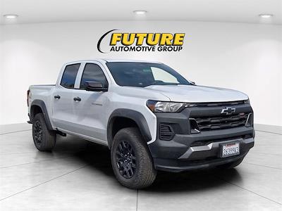 Used 2023 Chevrolet Colorado - photo 1