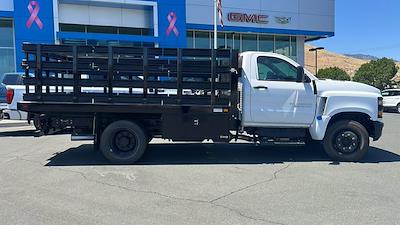 2024 Chevrolet Silverado 5500 Regular Cab DRW 2WD, Knapheide Value-Master X Flatbed Truck for sale #FCC24081 - photo 2