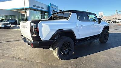 New 2025 GMC Hummer EV Pickup 2X Crew Cab AWD Pickup for sale #GG25079 - photo 2