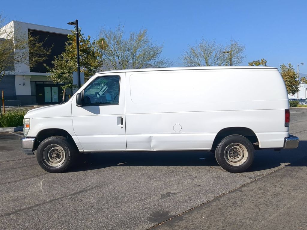 Used 2011 Ford E-150 - photo 2