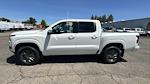 2025 Nissan Frontier Crew Cab 4x4 Pickup for sale #25N166 - photo 7