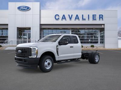 New 2025 Ford F-350 Super Cab Cab Chassis for sale #G250804 - photo 1