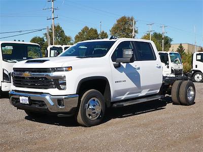 2026 Chevrolet Silverado 3500 Crew Cab 4WD Cab Chassis for sale #61179 - photo 2