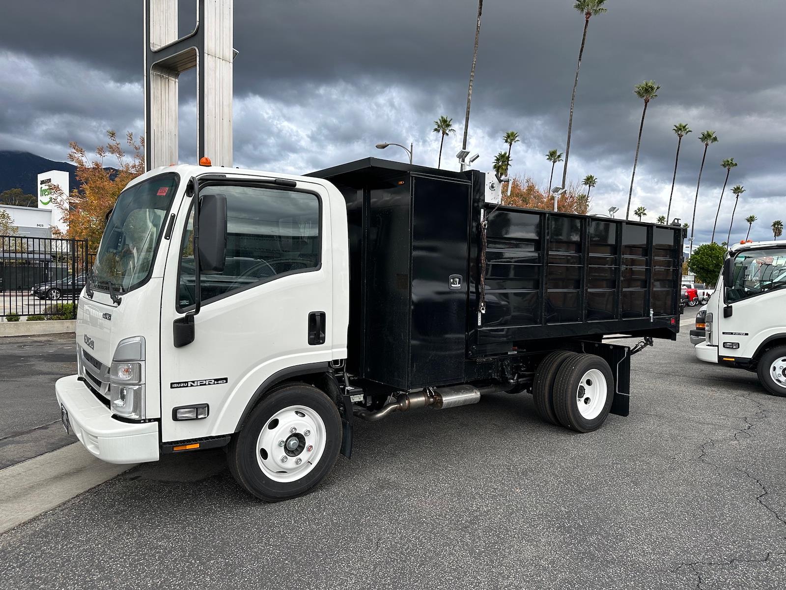 New 2024 Isuzu NPR-HD Landscape Dump for sale in Pasadena