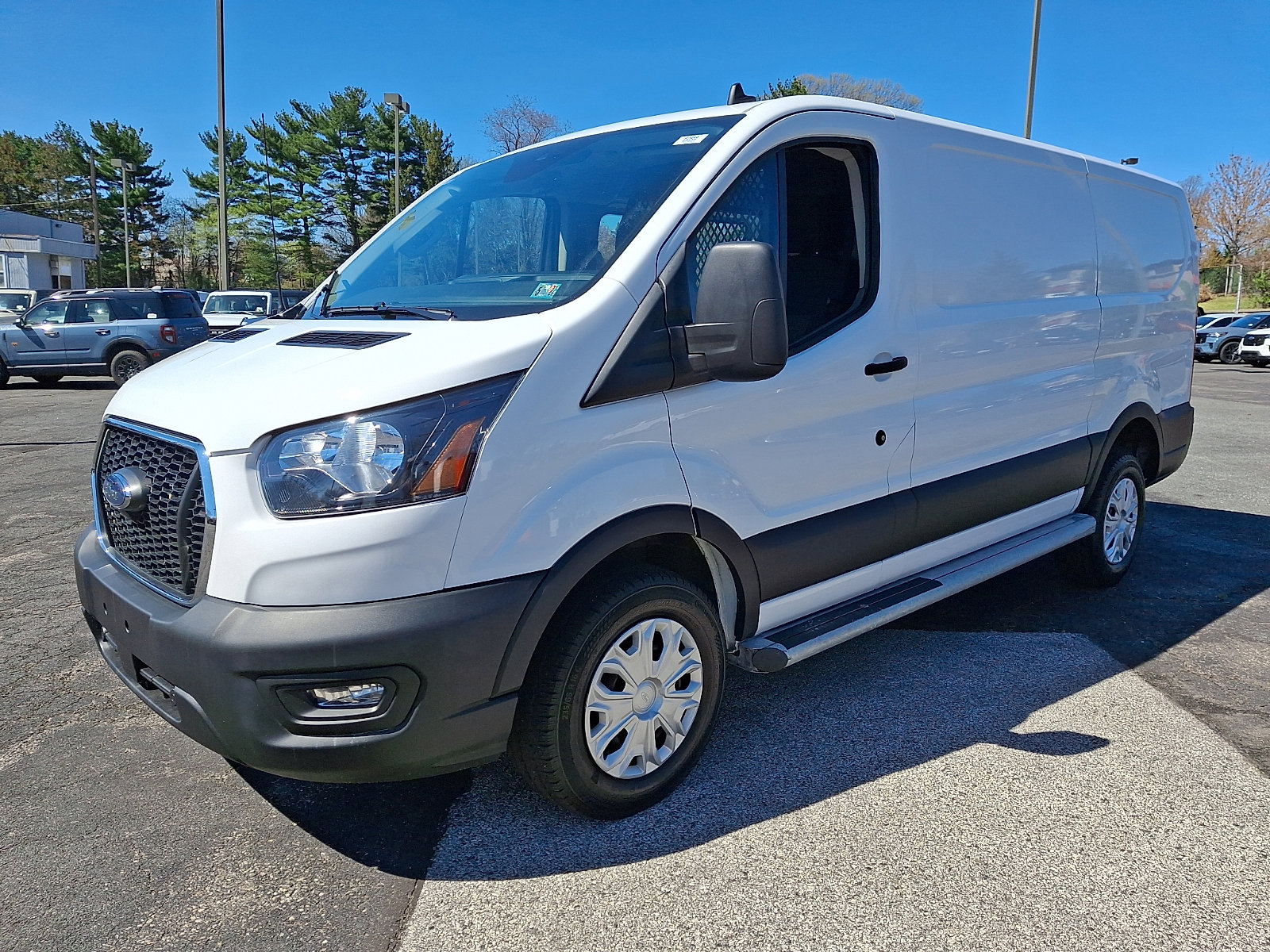 Used 2024 Ford Transit 250 - photo 5
