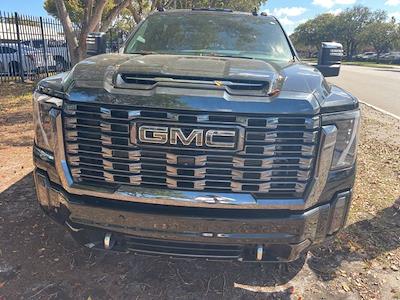 Used 2024 GMC Sierra 3500 - photo 1