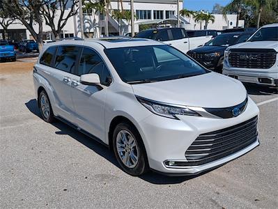 Used 2024 Toyota Sienna Limited Minivan for sale #C260473A - photo 2