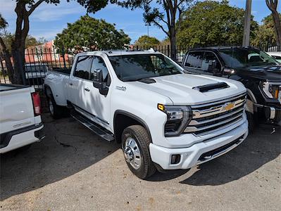New 2026 Chevrolet Silverado 3500 High Country Crew Cab for sale #C260497 - photo 2
