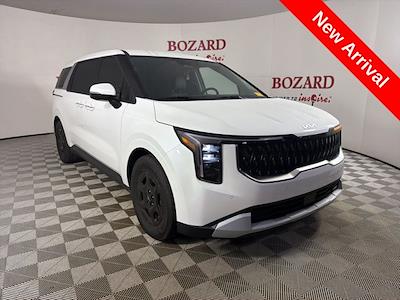 Used 2026 Kia Carnival - photo 1