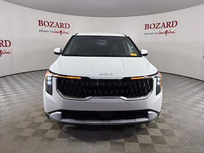 Used 2026 Kia Carnival - photo 1