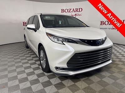 Used 2021 Toyota Sienna Limited Minivan for sale #254517A - photo 1