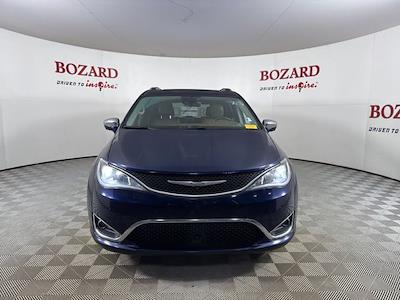 Used 2017 Chrysler Pacifica - photo 1
