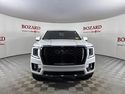 Used 2023 GMC Yukon XL - photo 1