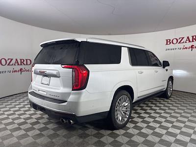 Used 2023 GMC Yukon XL - photo 1