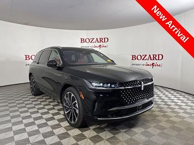 Used 2025 Lincoln Nautilus - photo 1