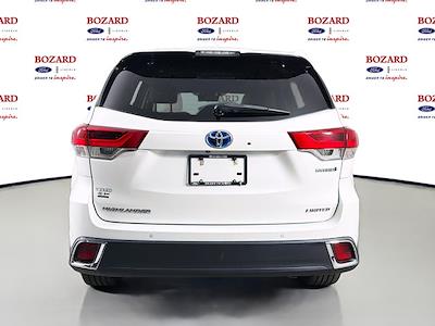 Used 2019 Toyota Highlander - photo 1