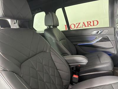 Used 2024 BMW X7 - photo 1
